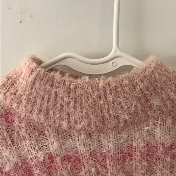 🌻 Pink Striped pastel Fuzzy Small 90s swea… - Picture 7 of 7